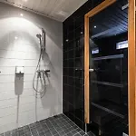别墅 Arctic River House 罗瓦涅米