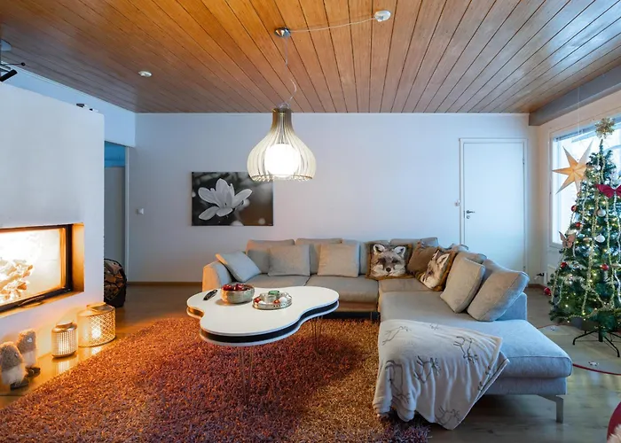 Arctic River House *